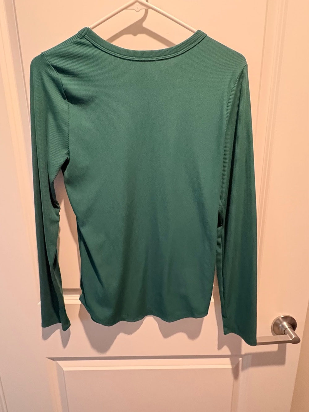 Time and Tru Green Long-Sleeve Crewneck Top